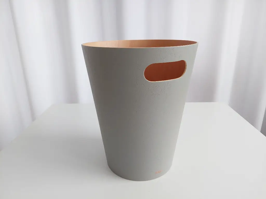 Papierkorb/Eimer Umbra Woodrow, hellgrau/natur, Top-Zustand