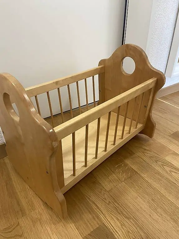 Puppenbett aus massivholz