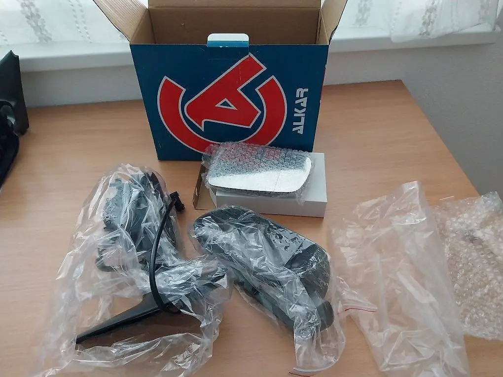 Aussenspiegelsatz links für VW Golf IV, unbenutzt, komplett