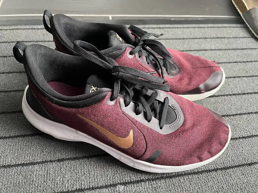 NIKE FLEX Experience Turnschuhe Gr.39