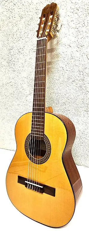 Kinder-Gitarre Admira 1/2-tel Modell Infante (Neu)