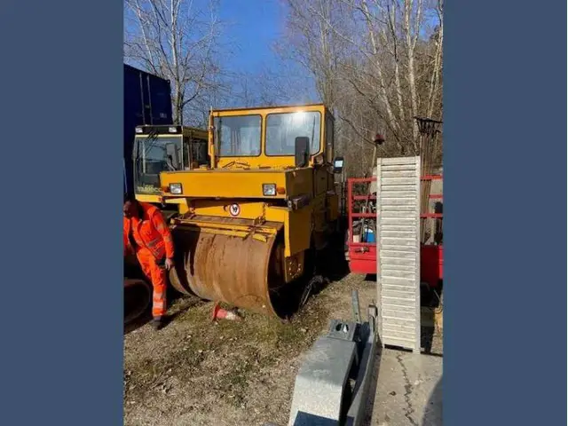 HAMM DV 10.22C, Bau - Geräte / Maschinen