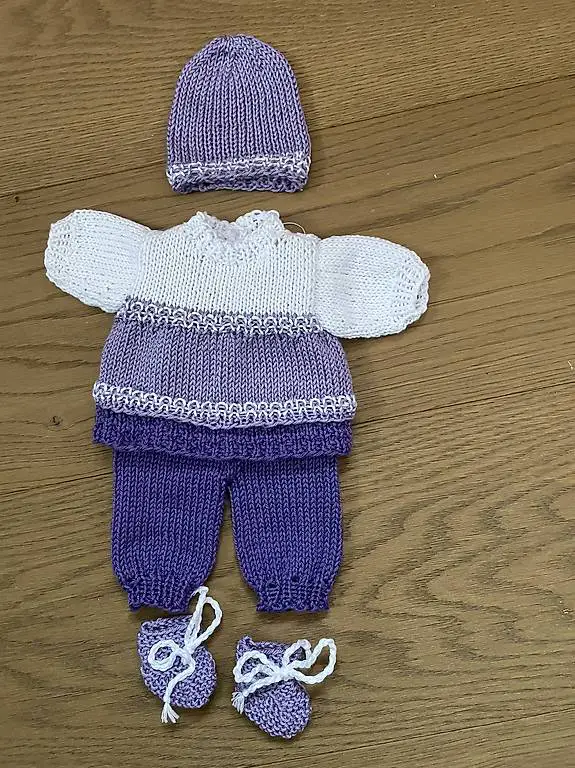 Tunika Garnitur mit Mütze 30-32 cm