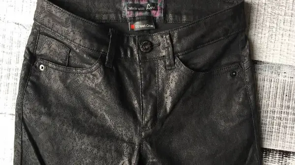 neue schwarze street one hose 34/30