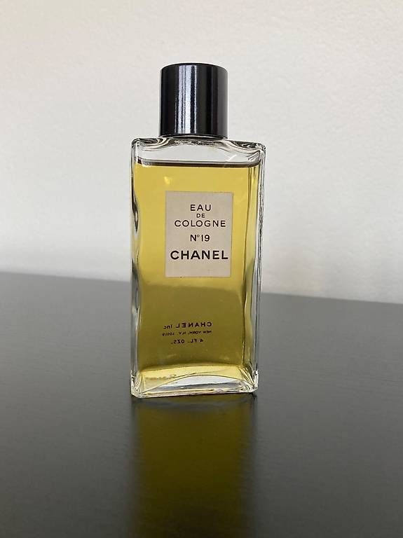 Chanel N°19 Eau de Cologne