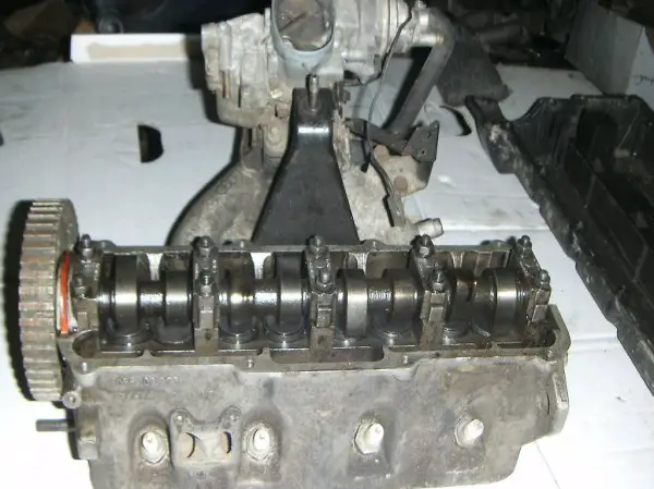 VW Golf 1 Zylinderkopf 1,5l oder 1,6l