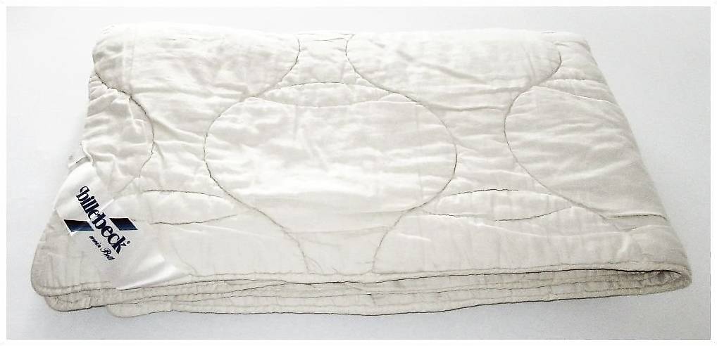 Duvet/Bettdecke, 70% Wildseide, 20% Schurwolle, ~ 150x200cm
