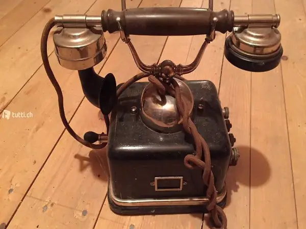 Antikes Tischtelefon