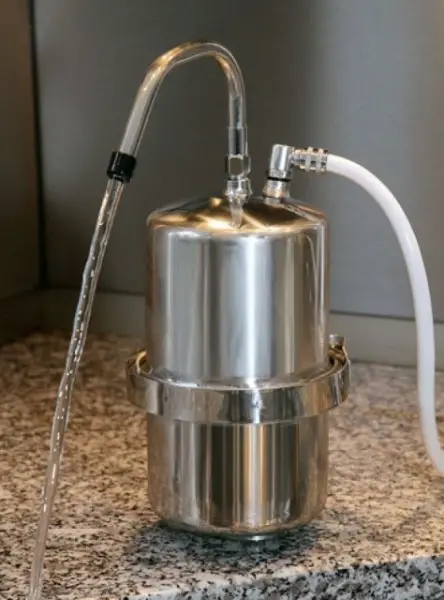 Multipure Wasserfilter / Auftischmodell / Reisefilter / MP-400