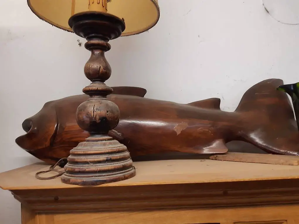 Holz Fisch, Lachs Skulptur, ca. 1 Meter lang