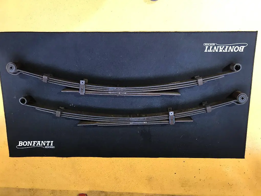 Coppia balestre Toyota Hilux dal 2011 al 2015