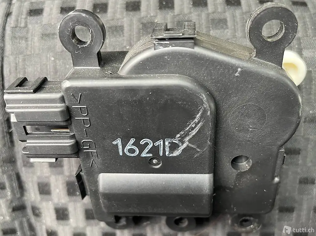  1621D Stellmotor Mazda 2 1.3L 2011