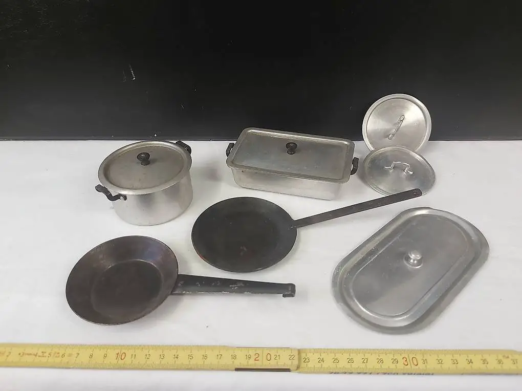 Spielzeug Kinderküche Blech / Vintage/Antik / 48-teilig