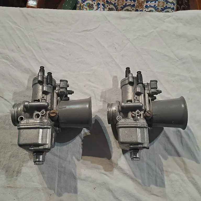 coppia di carburatori dell"Orto PHF 34 B