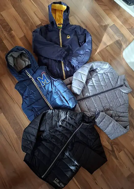 Kinderjacken Gr. 140, einzeln oder im Set, guter Zustand