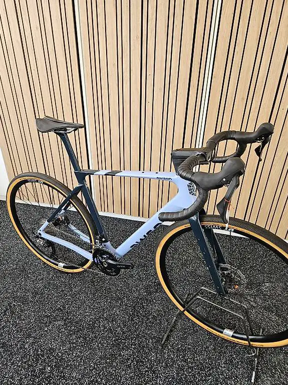 Grösse 54 -M Carbon Gravel GRX und DT Swiss