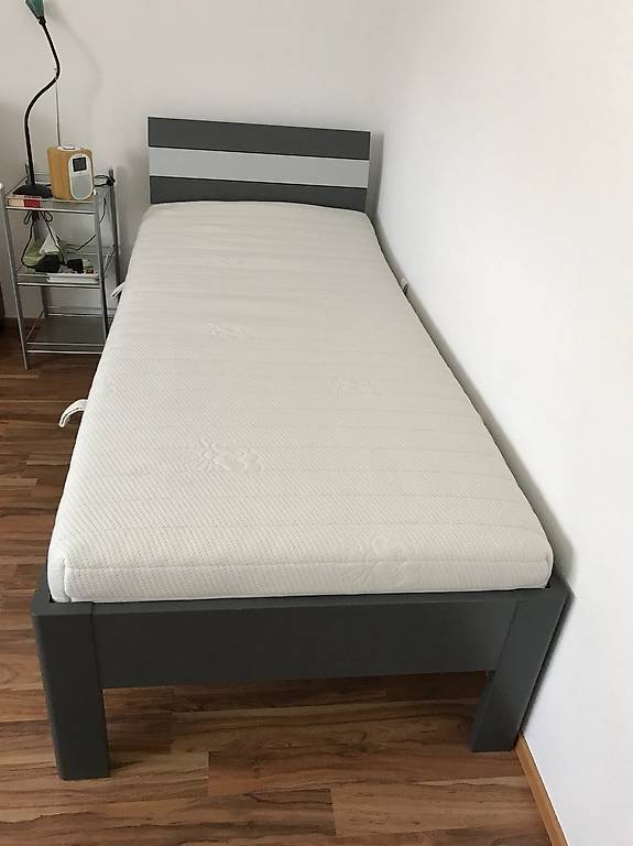 Einzelbett