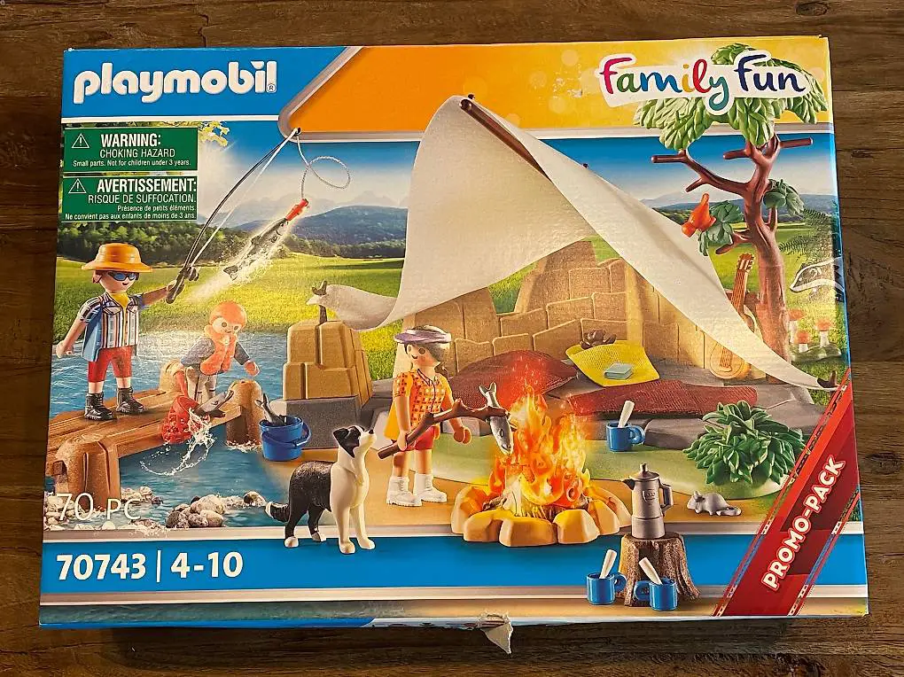 PLAYMOBIL FamilyFun Familie beim Campingausflug (70743)
