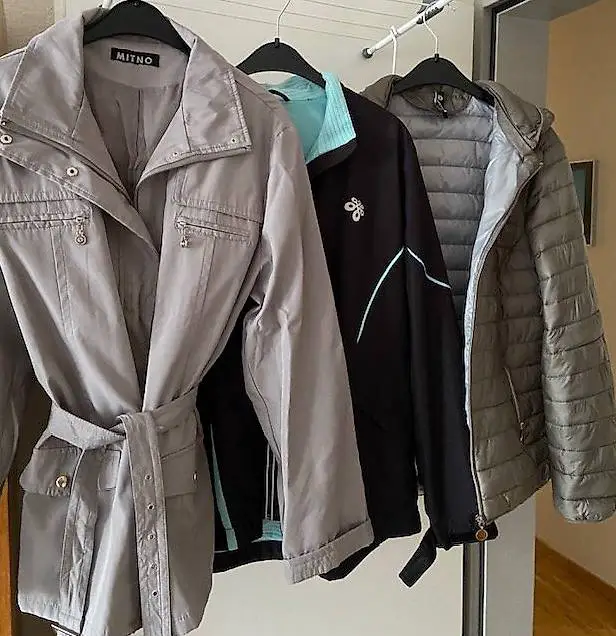 3tlg. Kleiderpaket Outdoor-Jacken / Sportkleidung Gr. 42/44
