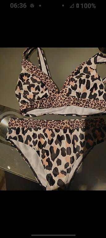 NEU und Gratis Bikini Grösse S/M