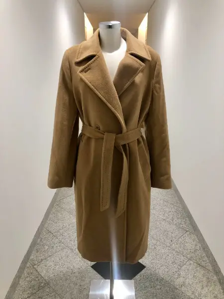 Neu Mantel von Max Mara Stdio Gr. 44