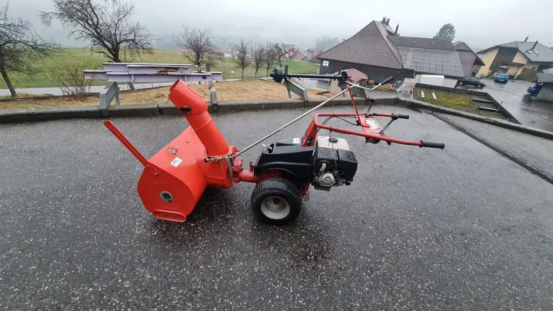 Rapid K105 mit Schneefräse Zaugg