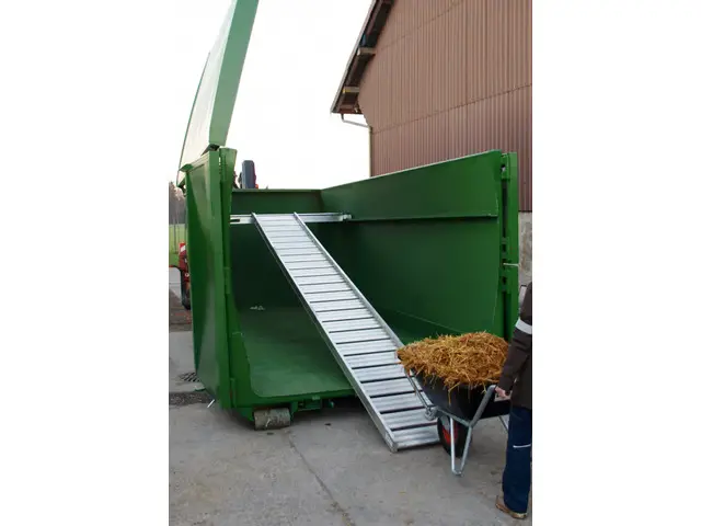 Pferdemist Container, Abrollcontainer / Mulden