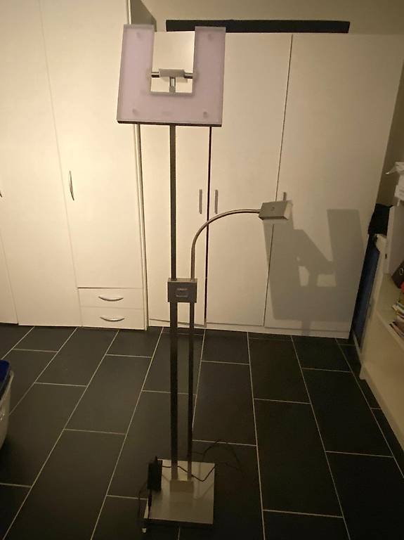 Stehlampe