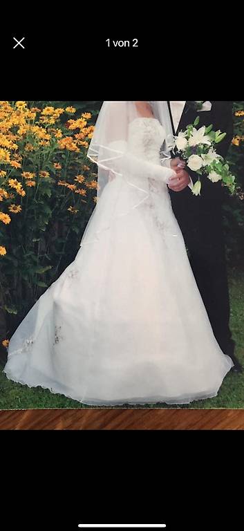 Schönes Hochzeitskleid inkl. Schleier & Unterrock