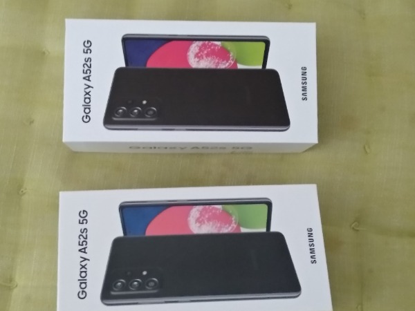 Samsung Galaxy a52s 128GB awesome black ,fsbrikneu mit Garantie