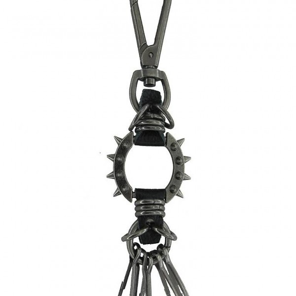  Schlüsselanhänger mit Nieten und Hacken