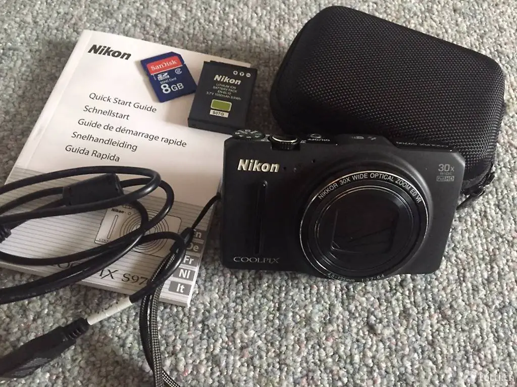 Kamera Nikon Coolpix S9700 inkl. 8GB Simkarte und Etui