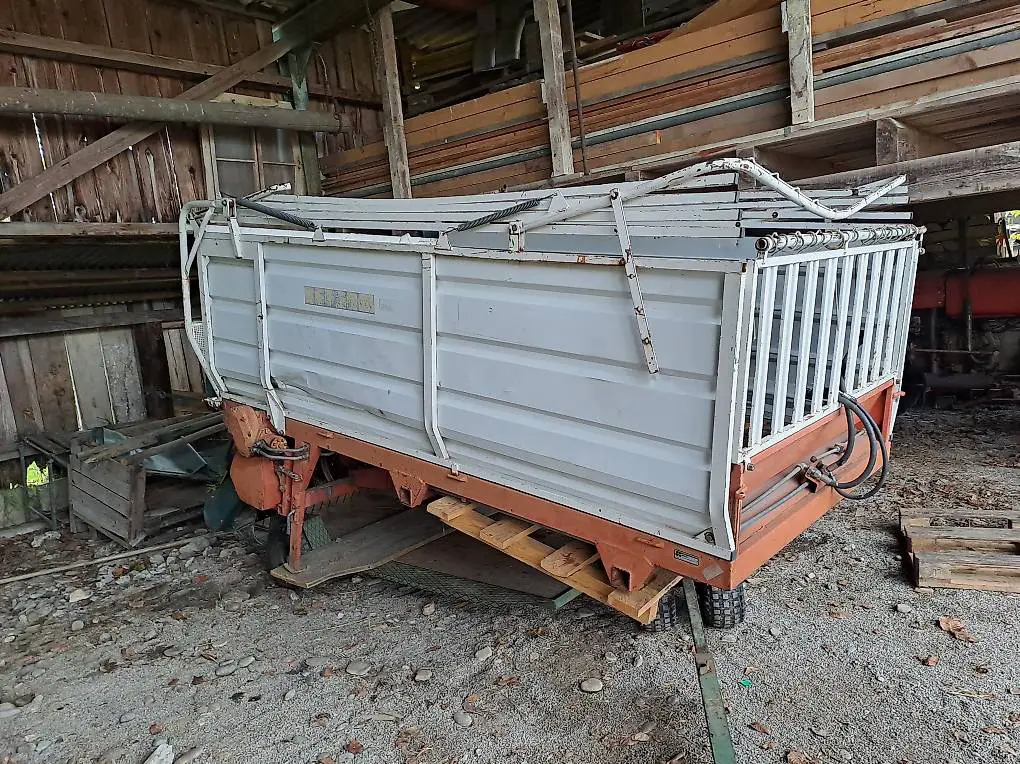 Ladegerät Reform Hydr Kratzbodenantrieb