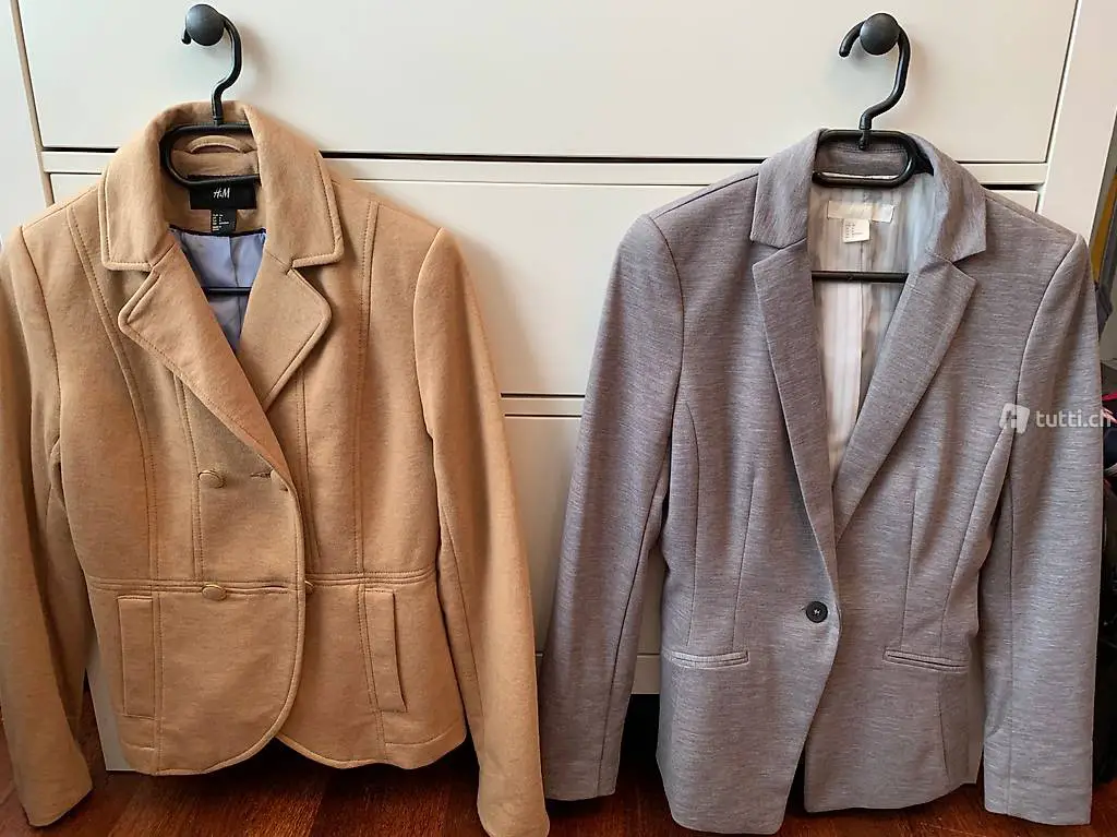 2 Damenblazer beige und hellgrau / 36