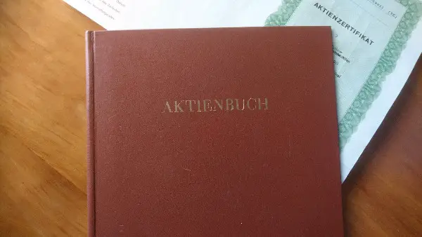 AG-Mantel, günstig und sofort verfügbar