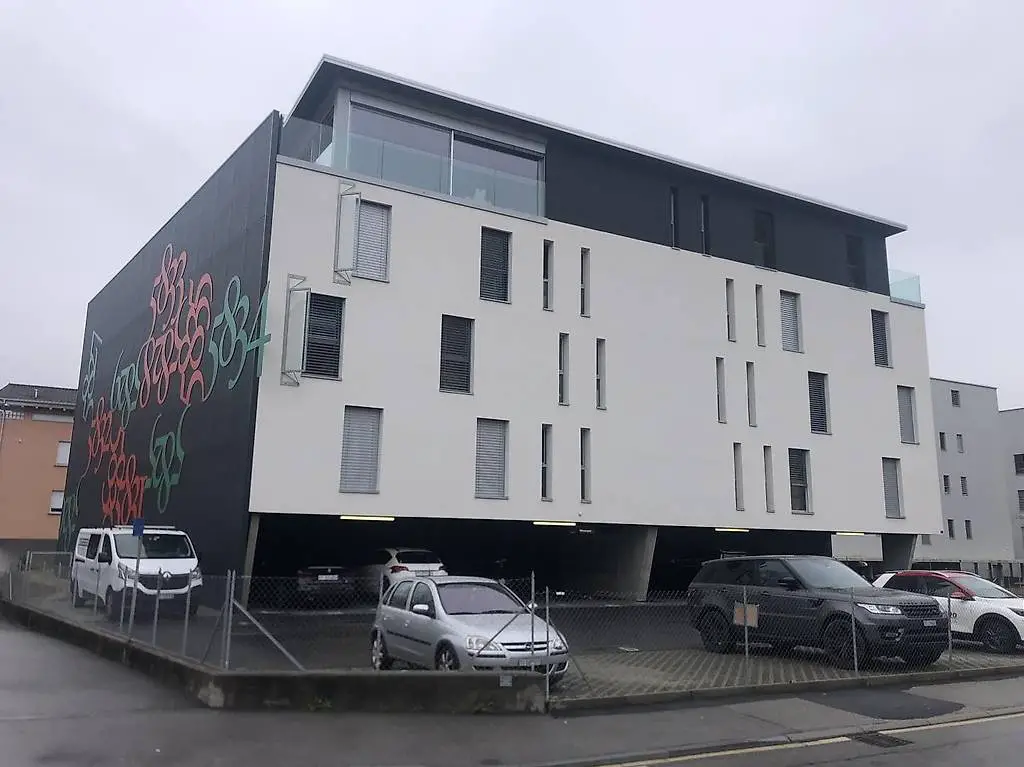 Gartenwohnung mit gedeckter Terrasse / app. grande terrazza