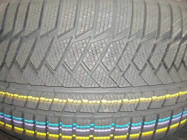 285/40 R 19 XL 107 V Conti 4 St. mit Montage Fabrikneu