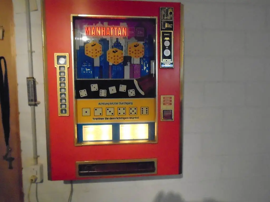 Geldspielautomat Manhatten