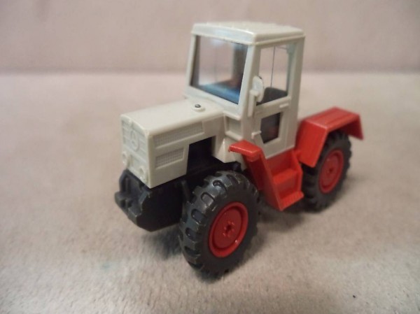 Mercedes Zugmaschine 1:87 HO