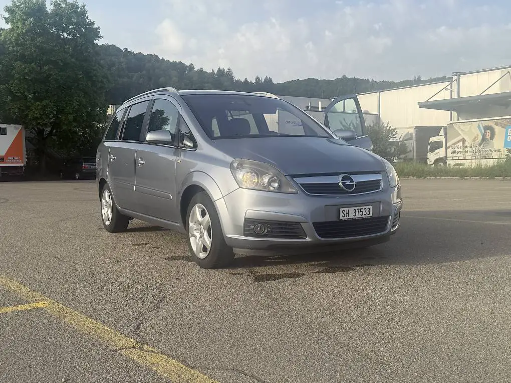 Opel Zafira 2.2 frisch ab MFK