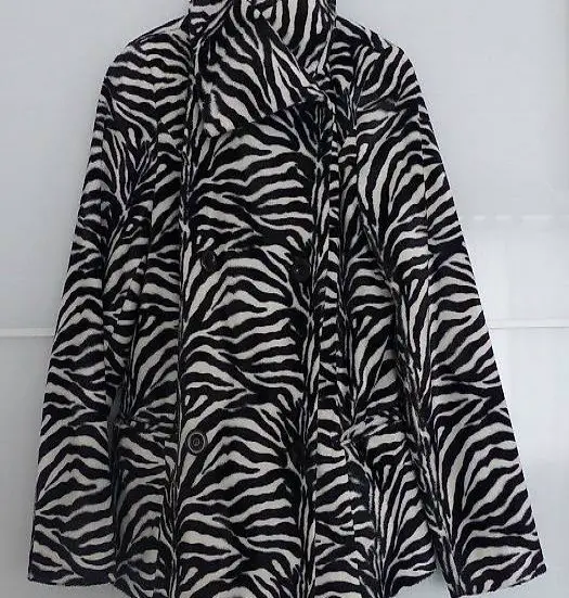 Jacke von Tuzzi im Animallook Zebra, Gr. 38
