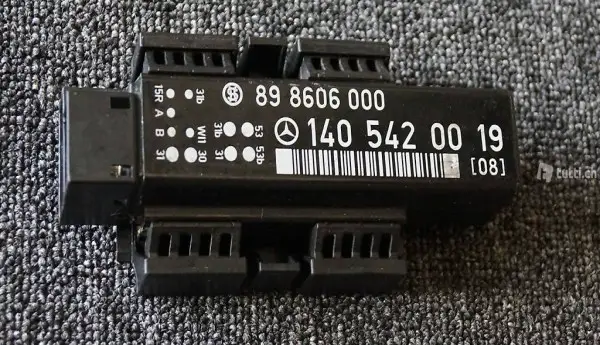 Mercedes W140 S-Klasse Scheibenwischer Relais Nr. 1405420019