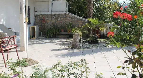 Strandhaus 120m2 Grundstück 360m2 Meer 10m. Panorama