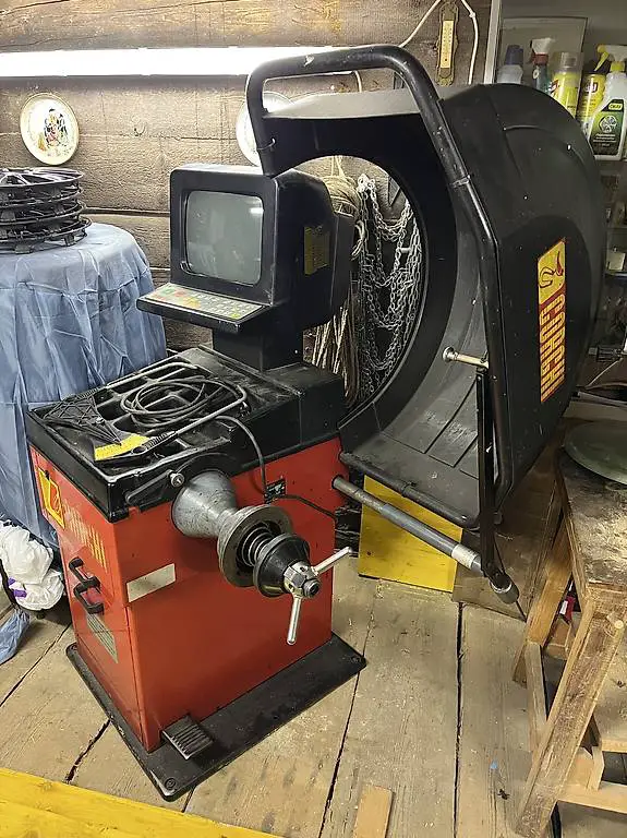 Auswuchtmaschine Corghi