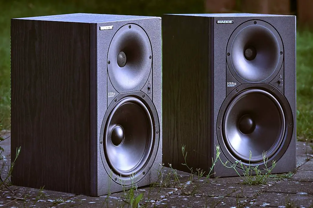 Mackie HR824 High Resolution Monitor