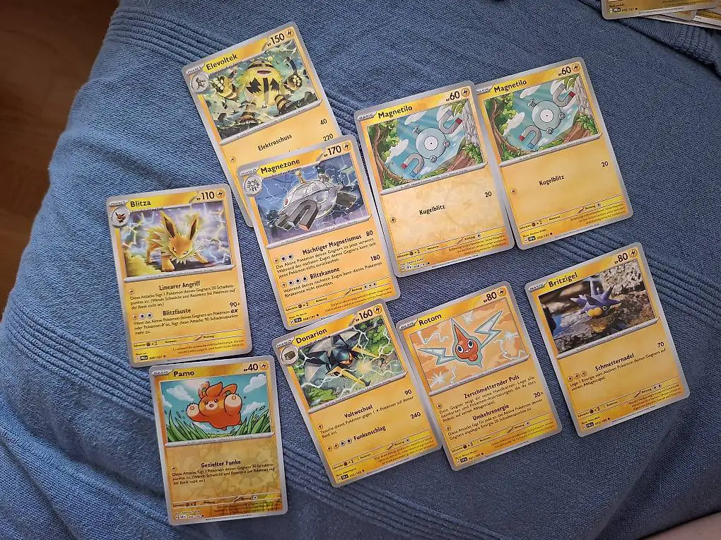 Pokemon Sammelkarten Set Elektro