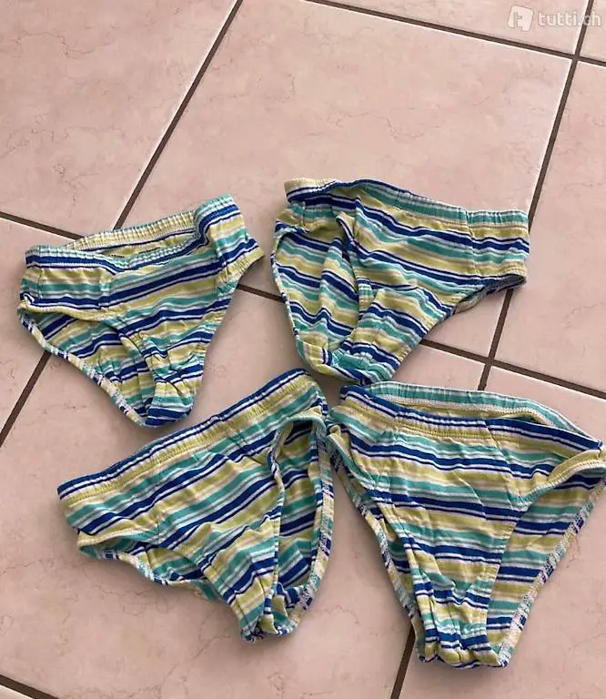 4 paar gestreifte Unterhosen grösse 110/116