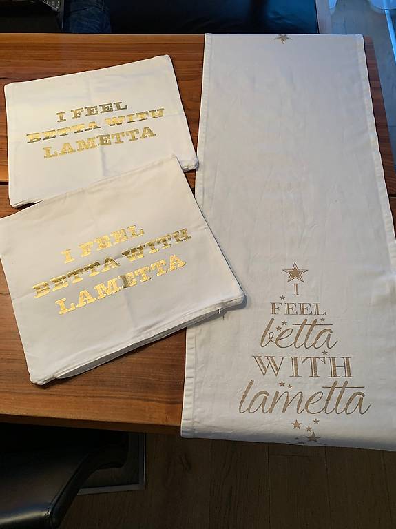 Weihnachtlicher Tischläufer und 2 Kissenüberzüge