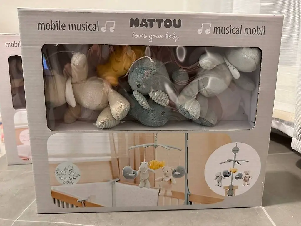 Nattou Mobile Romeo, Jules and Sally