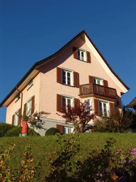 Kleine möblierte WG-Zimmer im Grünen